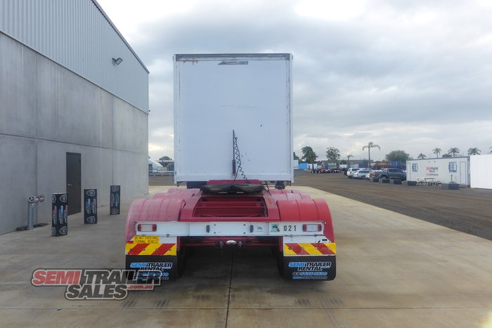 2011 Maxitrans 12 Pallet Curtainsider A Trailer