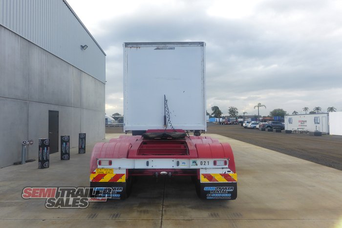 2011 Maxitrans 12 Pallet Curtainsider A Trailer