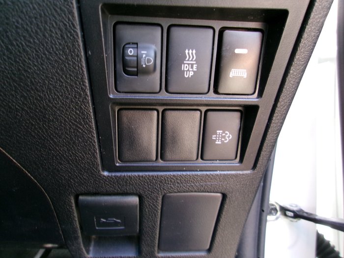 2021 Toyota Hilux 4x4 Hilux 4x4 SR 2.8L T Diesel Automatic Extra Cab C/C 2L68990 001