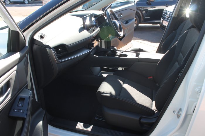 2026 Nissan X-TRAIL ST