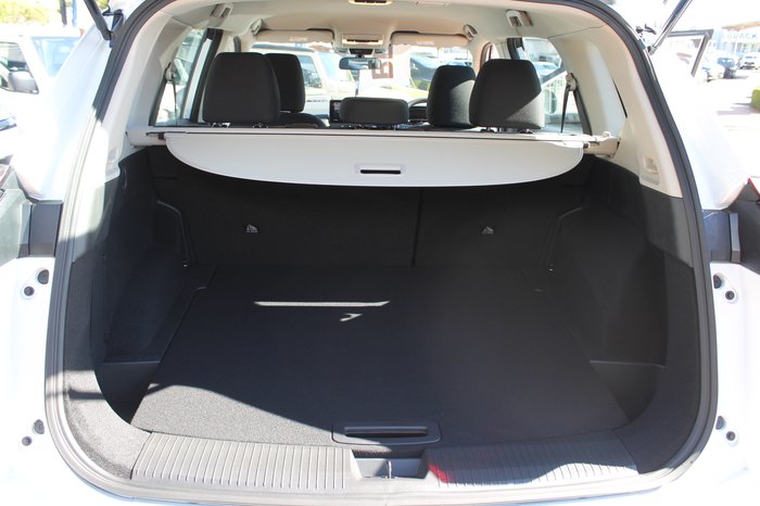 2026 Nissan X-TRAIL ST