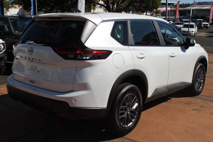 2026 Nissan X-TRAIL ST