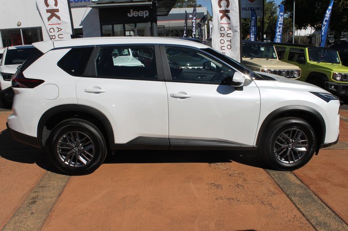 2026 Nissan X-TRAIL ST
