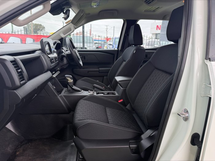 2026 NISSAN NAVARA