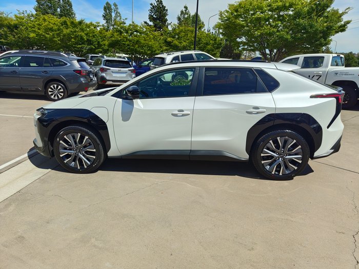 2026 Subaru Solterra AWD Touring