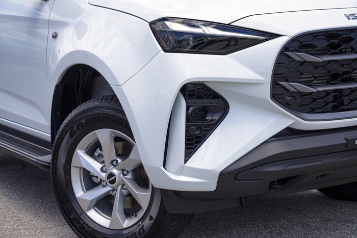 2025 Isuzu MU-X LS-M