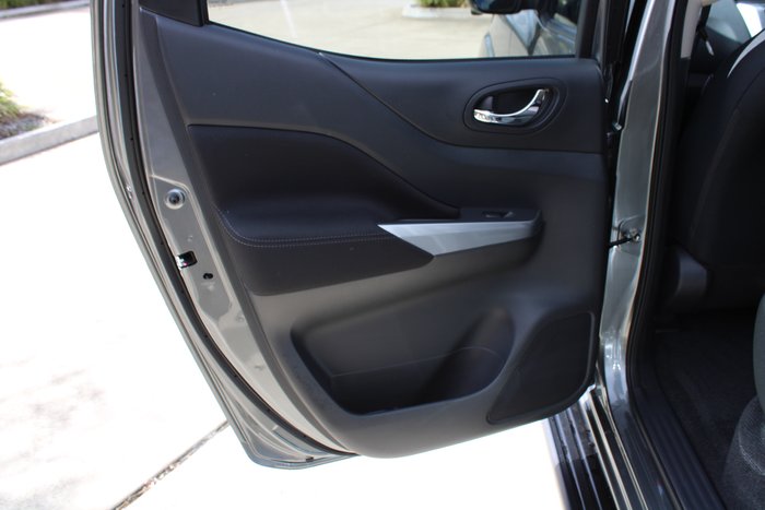 2024 Nissan Navara Black Edition