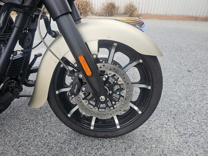 2022 Indian Chieftain Dark Horse Gold