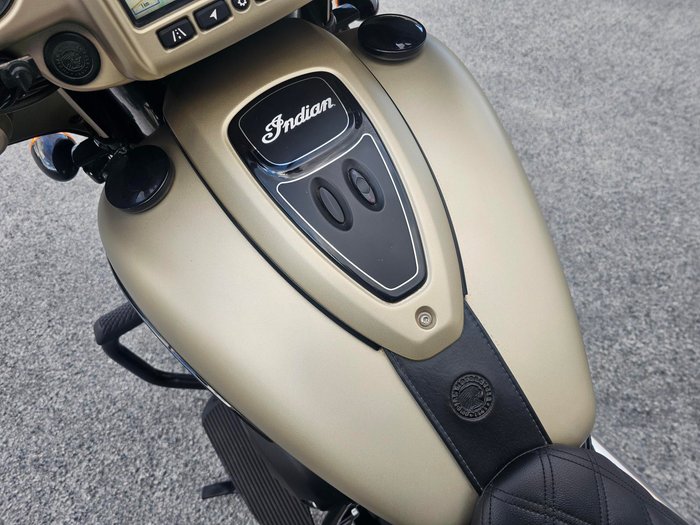 2022 Indian Chieftain Dark Horse Gold