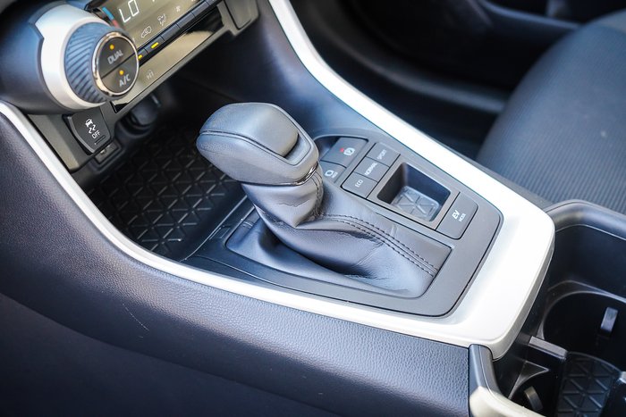 2024 Toyota RAV 4 Hybrid GX-2WD