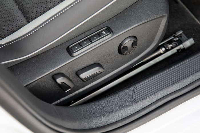 2025 Volkswagen Golf 110TSI R-Line
