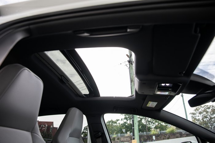 2025 Volkswagen Golf 110TSI R-Line