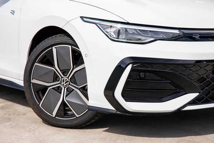 2025 Volkswagen Golf 110TSI R-Line
