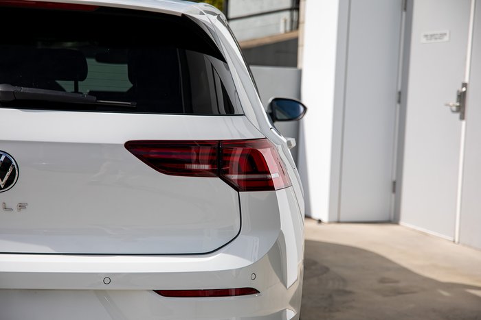 2025 Volkswagen Golf 110TSI R-Line