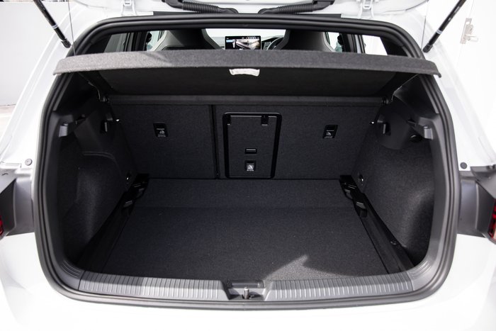 2025 Volkswagen Golf 110TSI R-Line