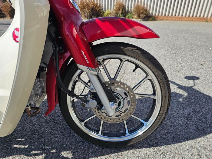 2020 Honda  C125 Supercub Red