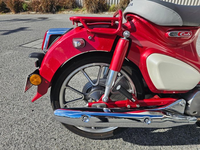 2020 Honda  C125 Supercub Red