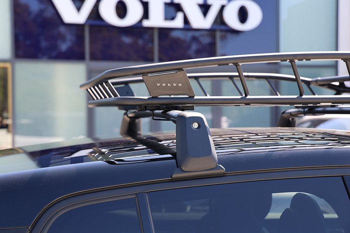 2025 Volvo EX30 Cross Country