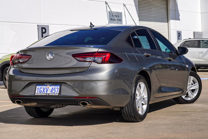 2019 Holden Commodore LT