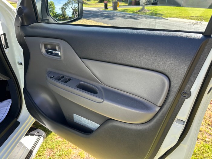 2018 Mitsubishi Triton GLX+
