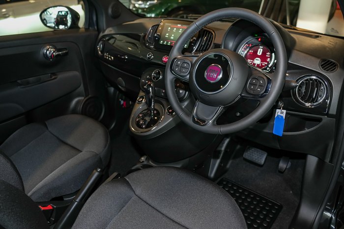 2023 Fiat 500 Dolcevita