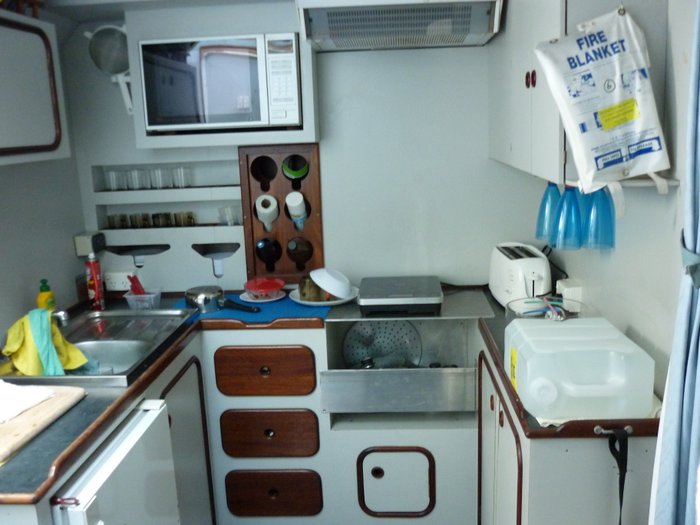 1999 COMMERCIAL OFFSHORE PASSENGER VESSEL