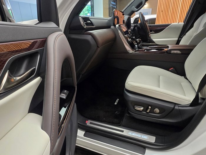 2025 Lexus LX500d Sports Luxury 3.3L T Diesel Automatic Wagon