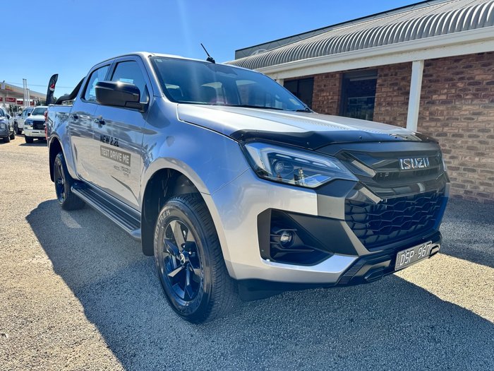 2025 ISUZU D-MAX LS-M XR