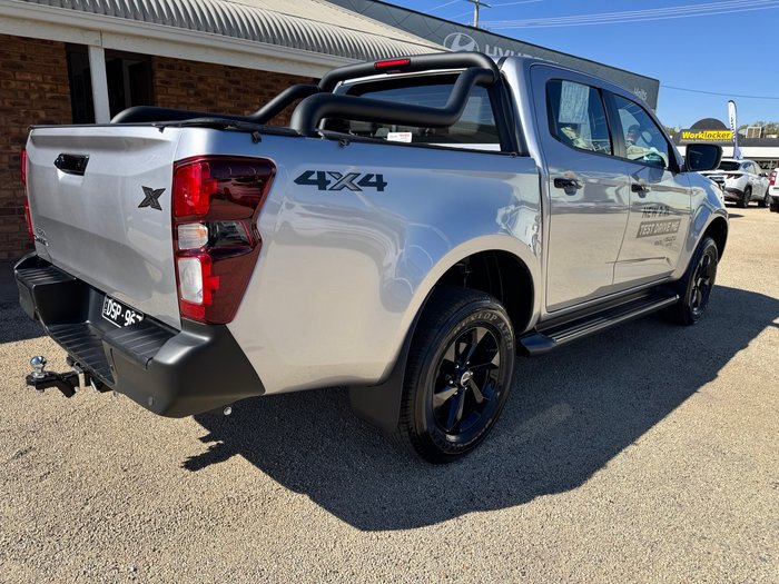 2025 ISUZU D-MAX LS-M XR