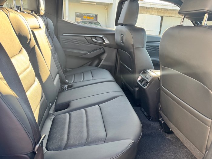 2026 ISUZU D-MAX LS-U+