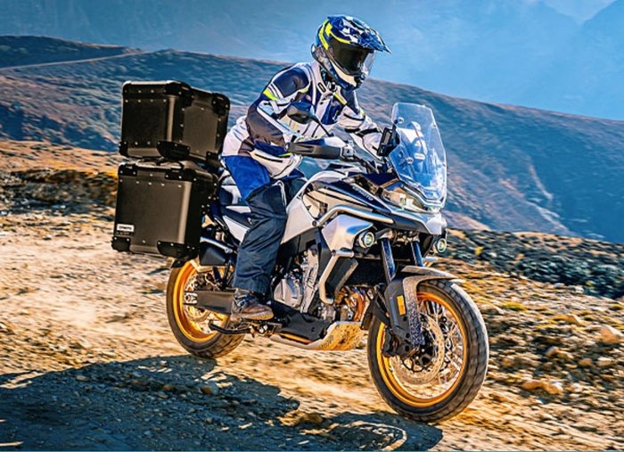 2026 CFMOTO 800 MT Explore