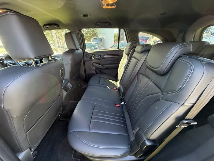 2026 Isuzu MU-X LS-T