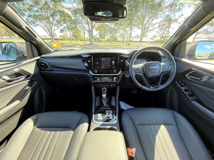 2026 Isuzu MU-X LS-T