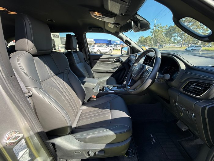 2026 Isuzu MU-X LS-T