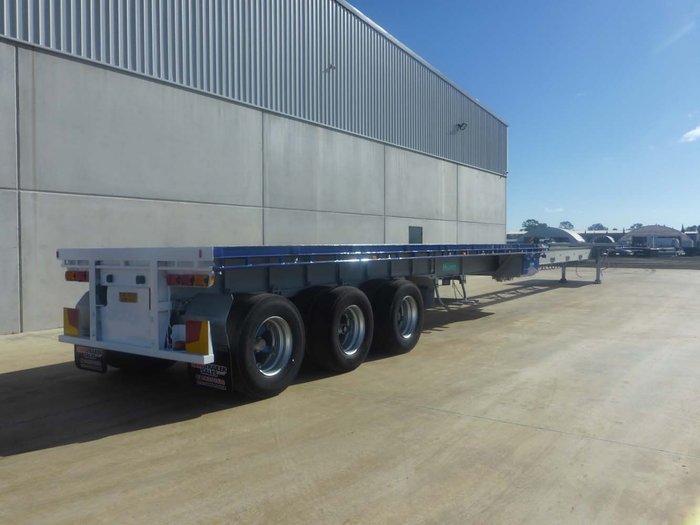 2007 Haulmark Flat Top Extendable 