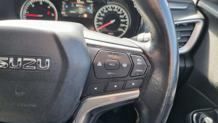 2022 Isuzu D-MAX LS-U