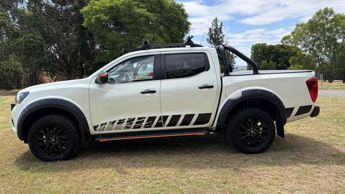 2019 NISSAN NAVARA ST-X