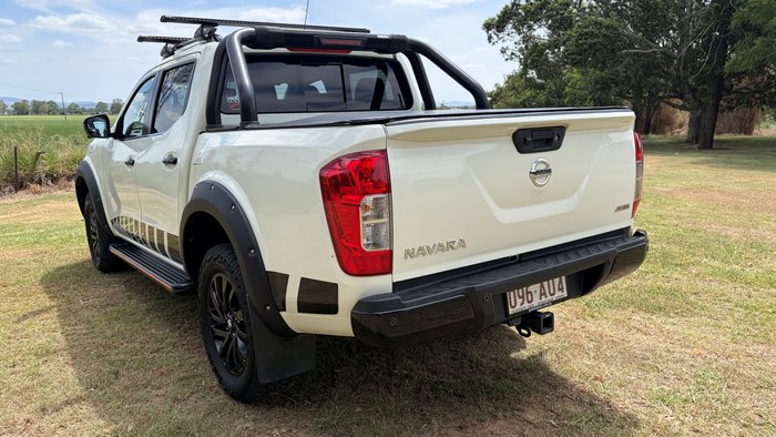 2019 NISSAN NAVARA ST-X
