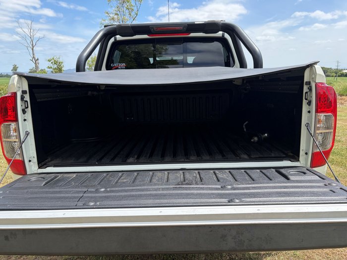 2019 NISSAN NAVARA ST-X