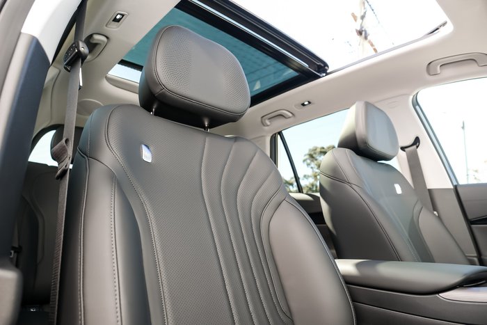 2027 Geely Starray