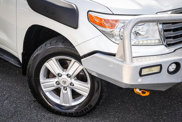 2015 Toyota LANDCRUISER
