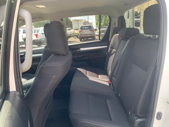 2023 Toyota Hilux 4x4 SR5 2.8L T Diesel Automatic Double Cab C/C