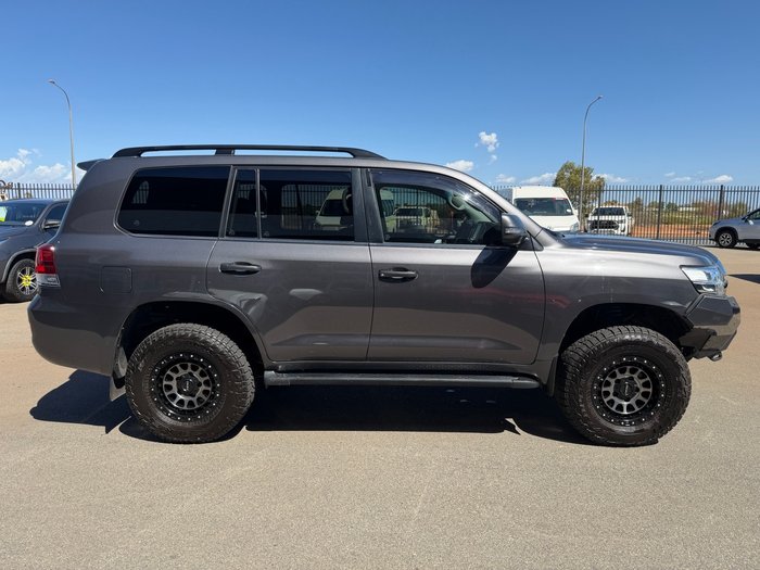 2021 Toyota LANDCRUISER VX Silver