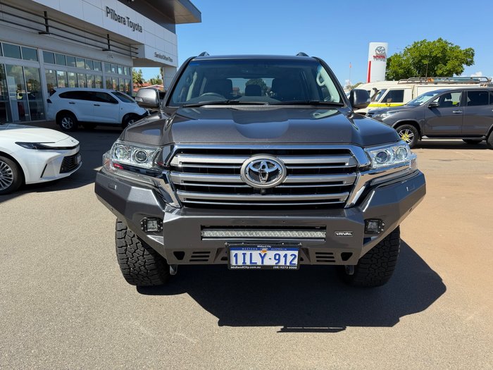 2021 Toyota LANDCRUISER VX Silver