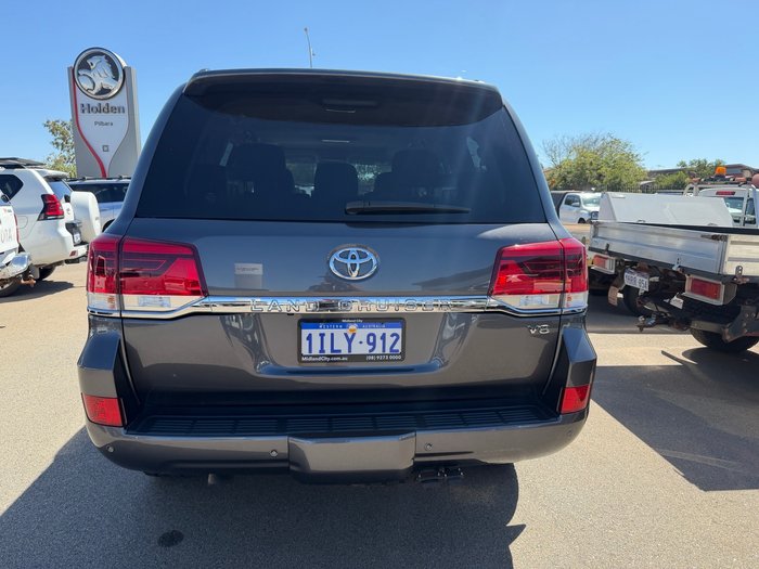 2021 Toyota LANDCRUISER VX Silver