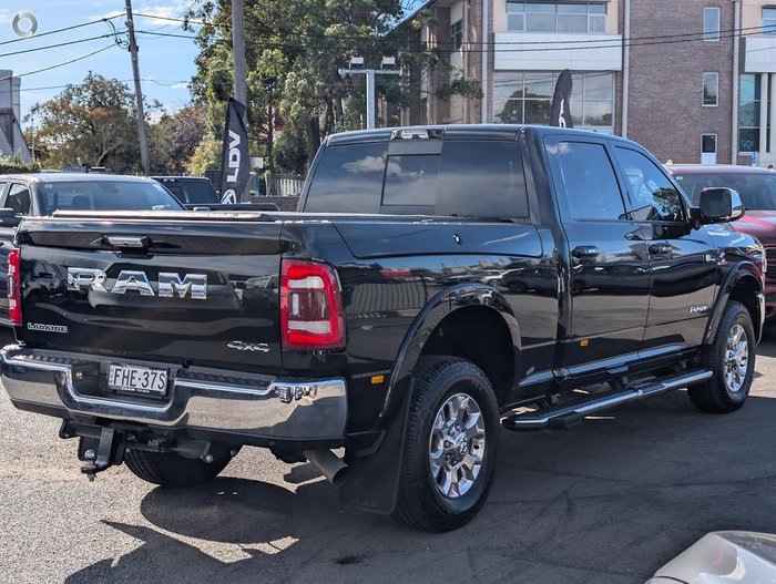 2023 Ram 2500 Laramie Crew-Cab Ram-Box