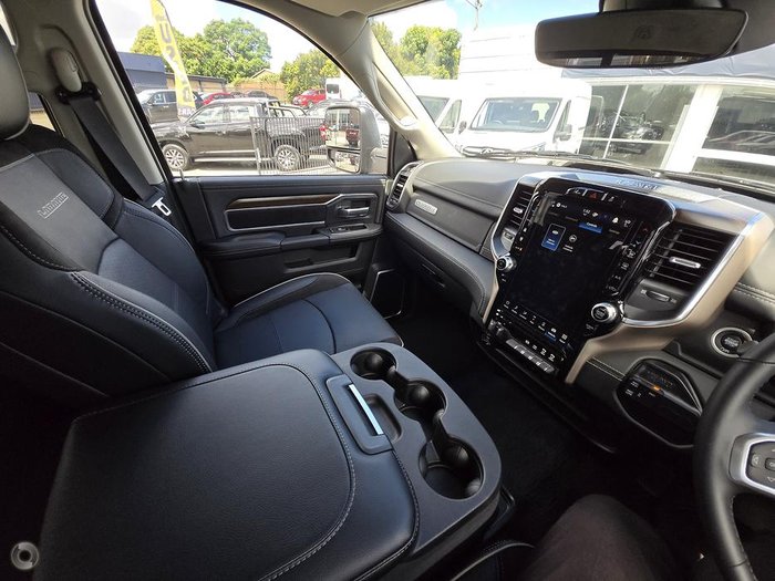 2023 Ram 2500 Laramie Crew-Cab Ram-Box