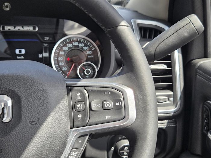 2023 Ram 2500 Laramie Crew-Cab Ram-Box