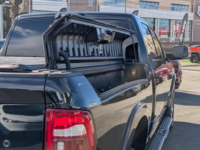 2023 Ram 2500 Laramie Crew-Cab Ram-Box