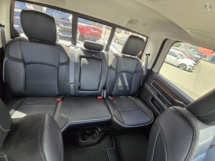2023 Ram 2500 Laramie Crew-Cab Ram-Box